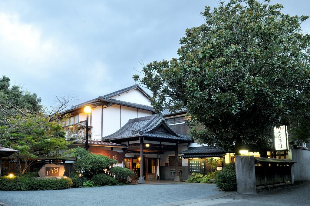 Hitoyoshi Ryokan Exterior foto